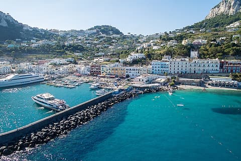 Il porto di Capri